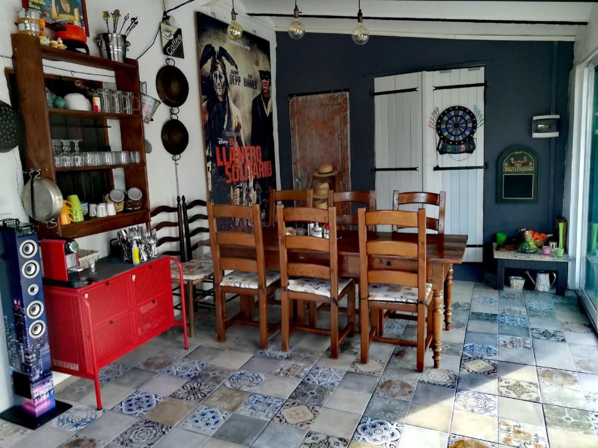 Los Amigos De Claude & Joanna Ontinyent Εξωτερικό φωτογραφία