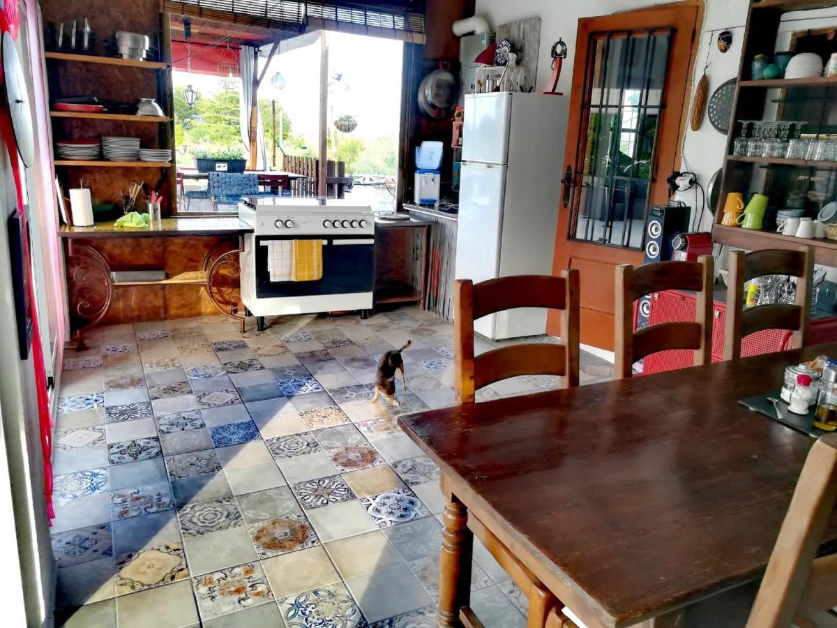 Los Amigos De Claude & Joanna Ontinyent Εξωτερικό φωτογραφία